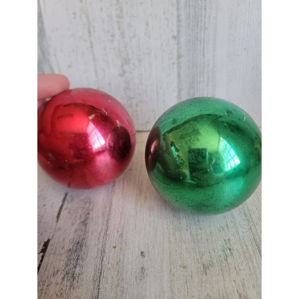 Vintage corning? red green ball glass ornament Xmas unique Victorian home